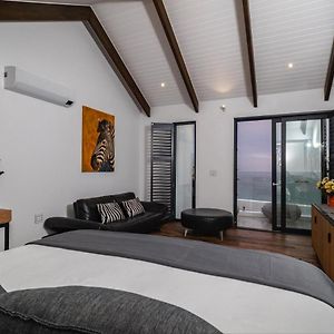 Executive King Room